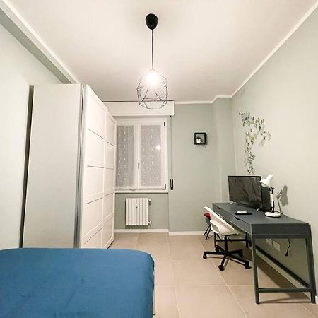 III - Cozy Single Room A Мілан Екстер'єр фото
